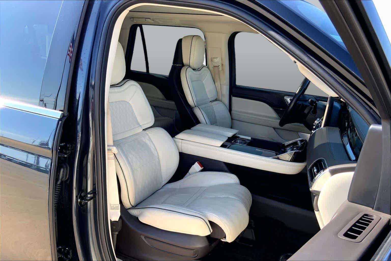 Used 2021 Flight Blue Lincoln Black Label image 9