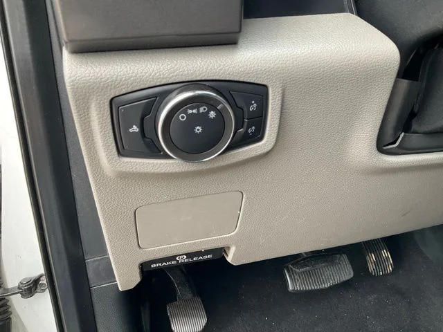 Used 2020 White Ford XLT image 8