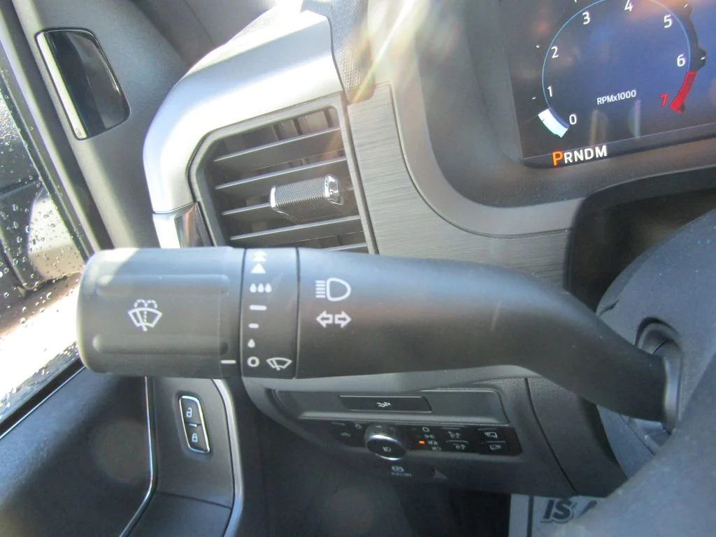 New 2026 Carbonized Gray Metallic Ford XLT image 29