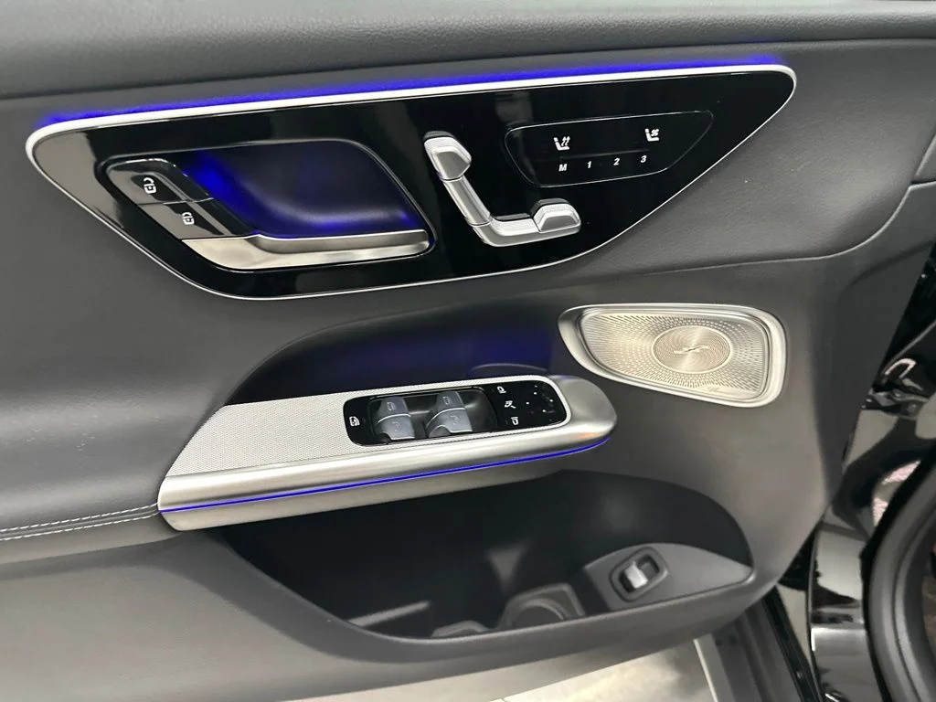 New 2026 Black Mercedes-Benz GLC 300 image 14