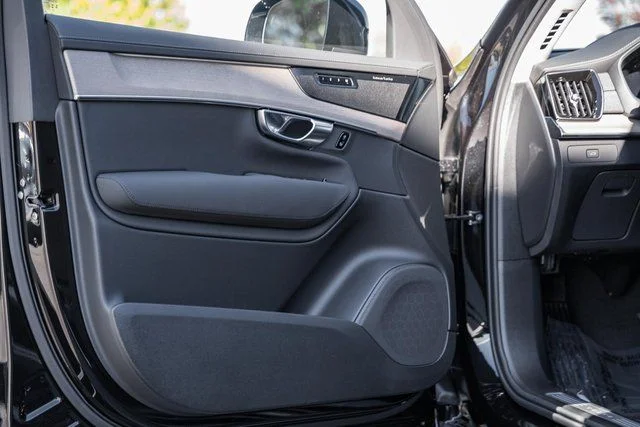 2026 Volvo XC90 Plus - Photo 36