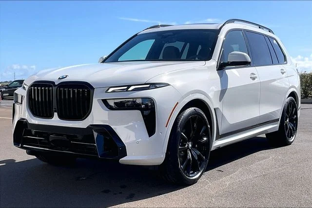 2027 BMW X7