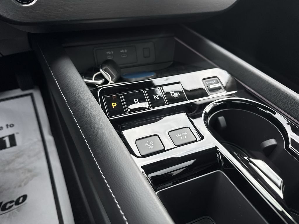 New 2026 White Nissan SL image 20