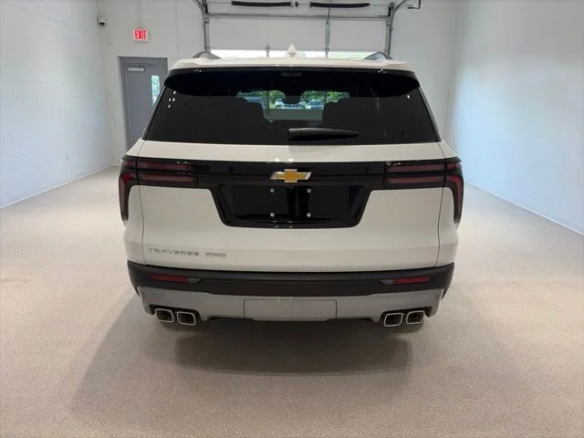 New 2027 White Chevrolet LT image 5