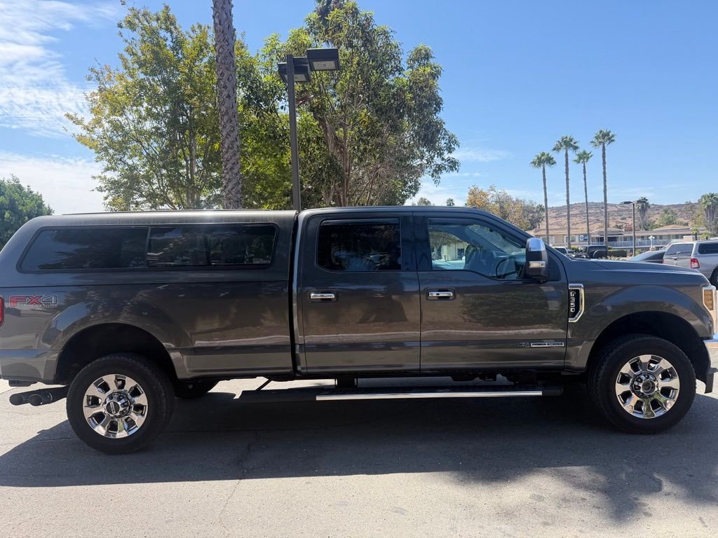 Used 2018 Gray Ford Lariat image 14