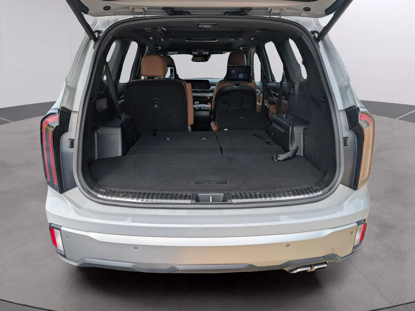Used 2023 Wolf Gray Kia SX X-Line image 38