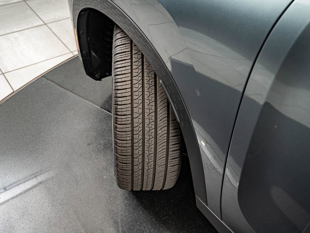 Used 2025 Smokey Green Metallic MINI Iconic image 40