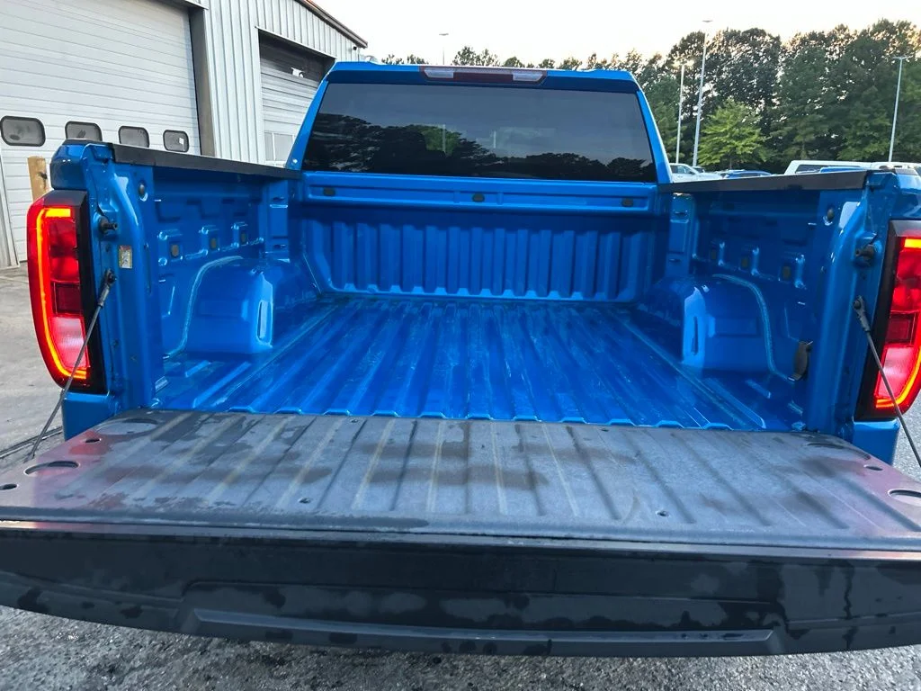 Used 2023 Blue GMC Elevation image 28