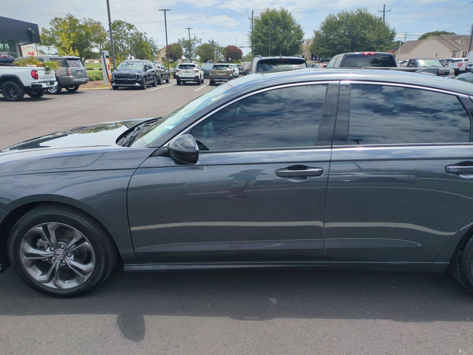Used 2023 Meteorite Gray Metallic Honda EX image 15
