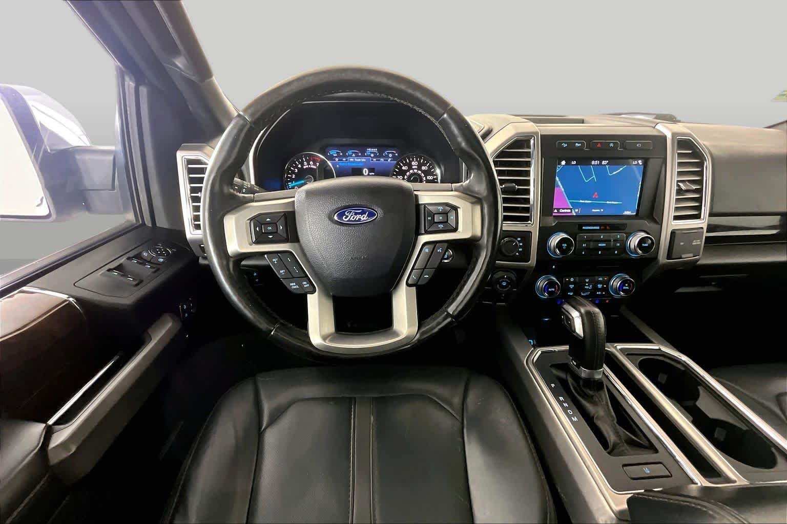 Used 2017 White Platinum Metallic Tri-Coat Ford Platinum image 6