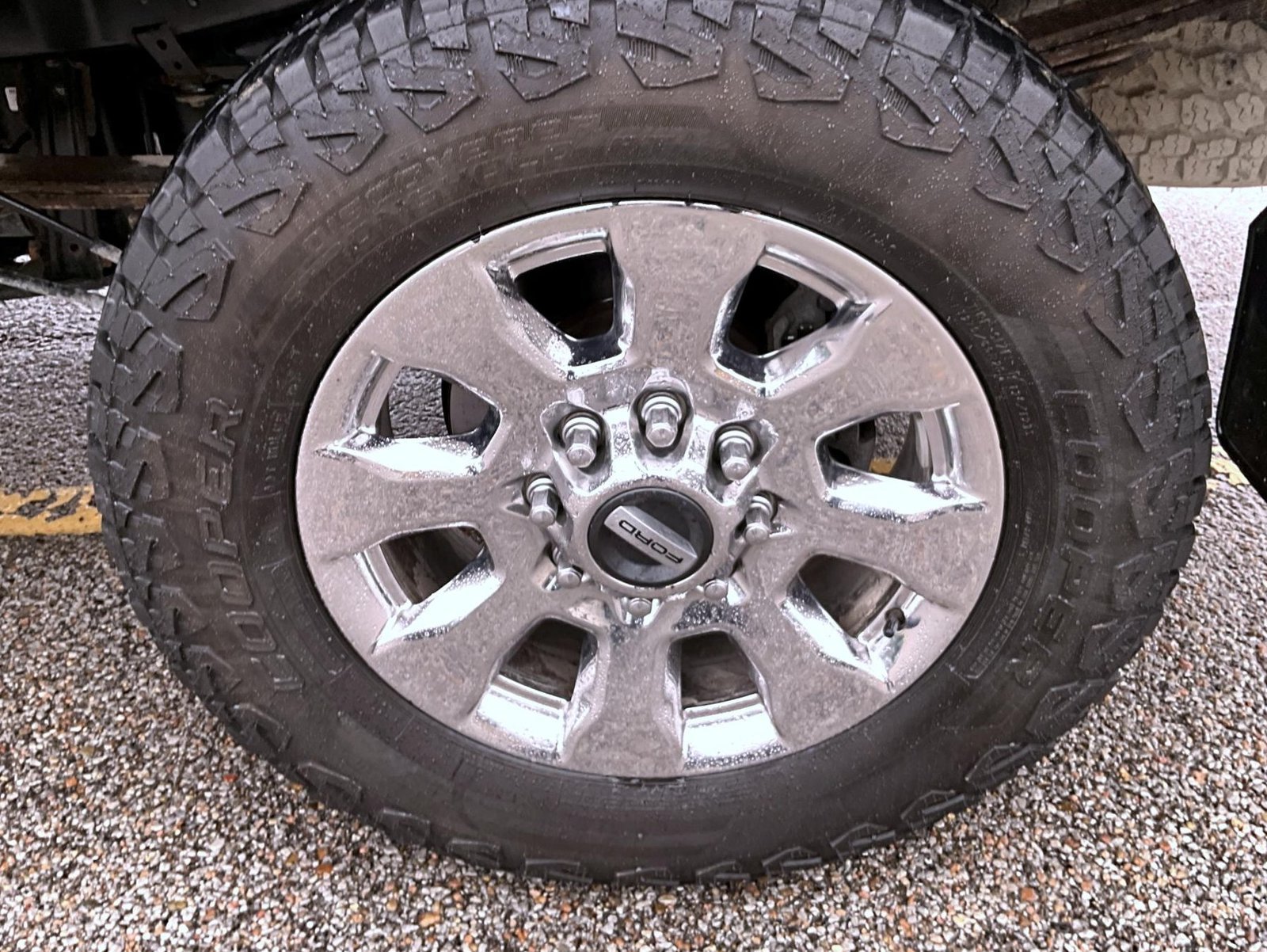 Used 2019 Red Ford Lariat image 25