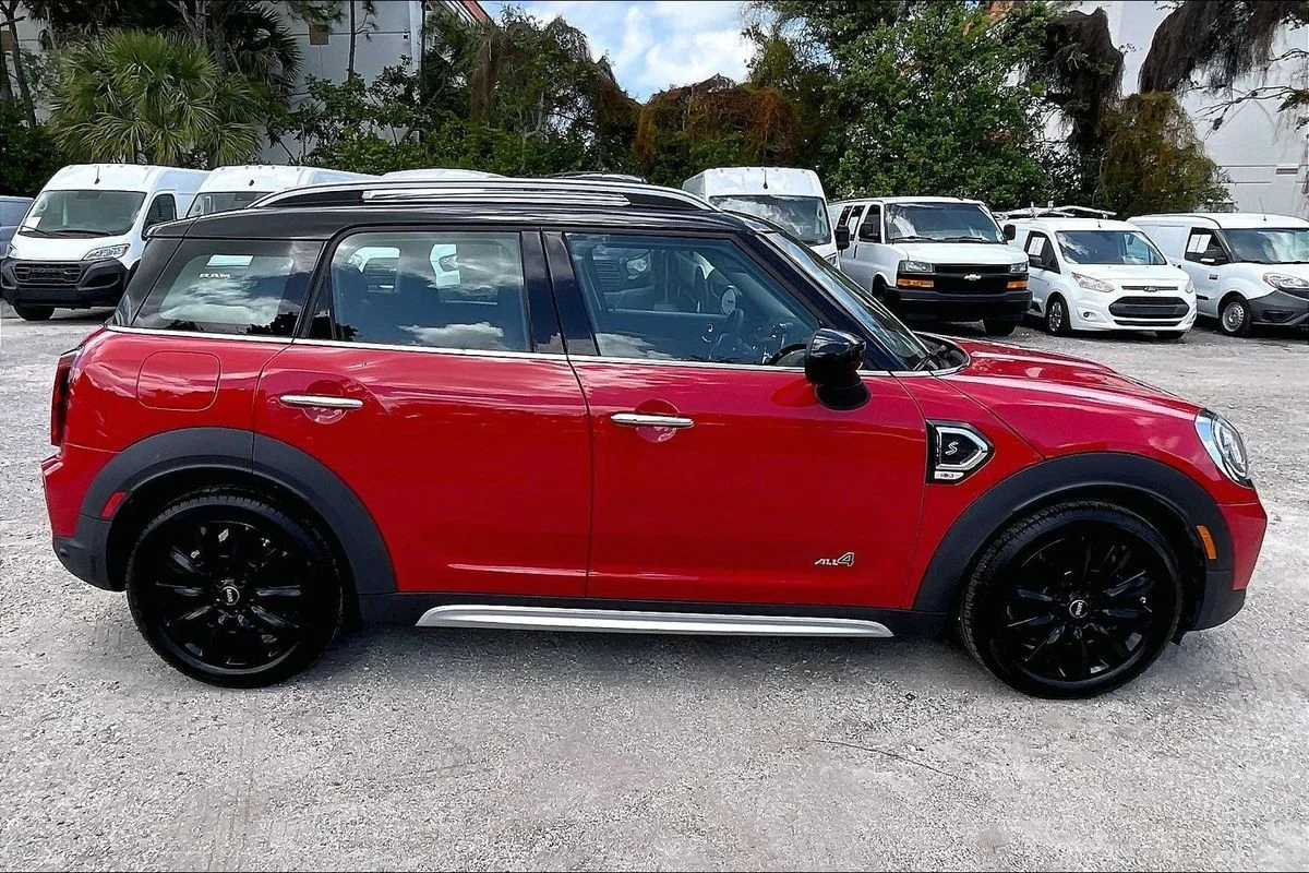 Used 2023 Red MINI Cooper S image 31