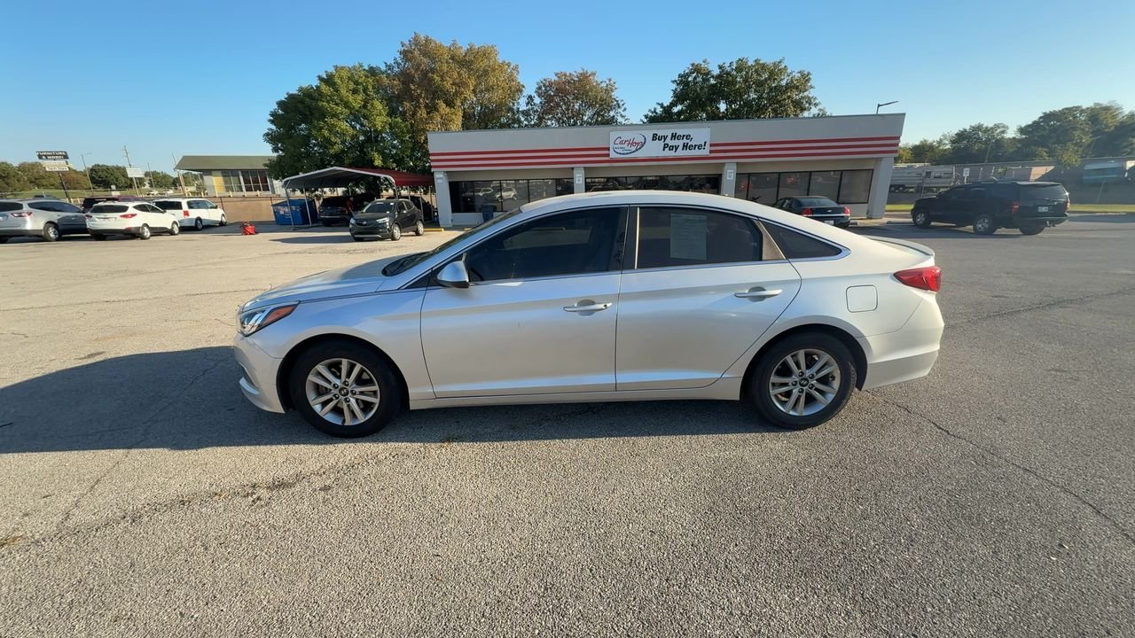 2016 Hyundai Sonata SE photo 4