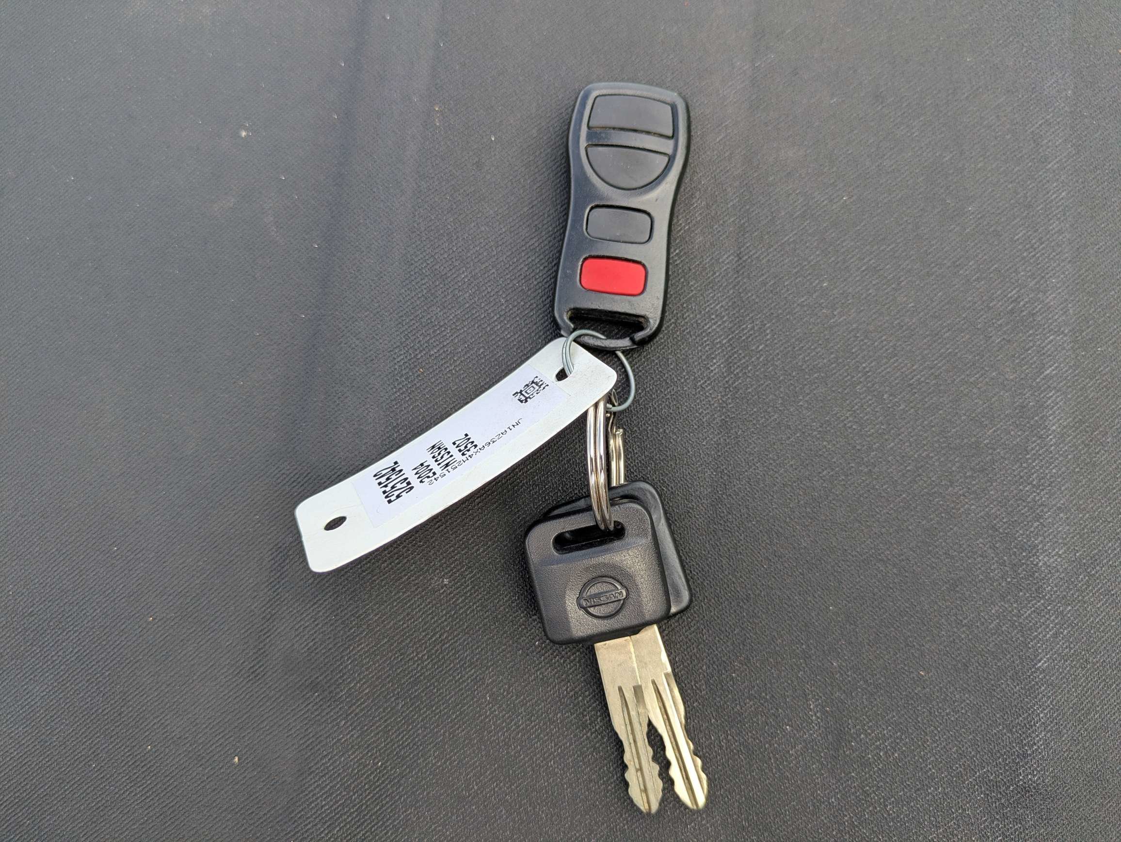 Used 2004  Nissan  image 23