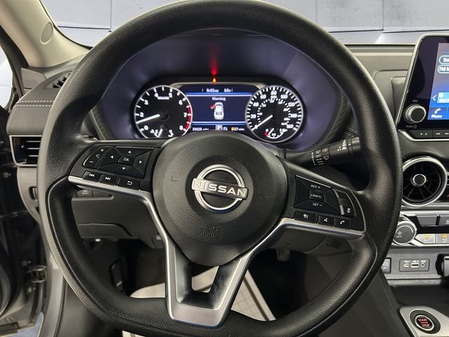 Used 2024 Gray Nissan SV image 9