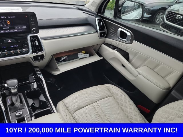 Used 2021 White Kia SX-Prestige image 31