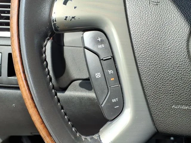 Used 2008 Black GMC Denali image 36