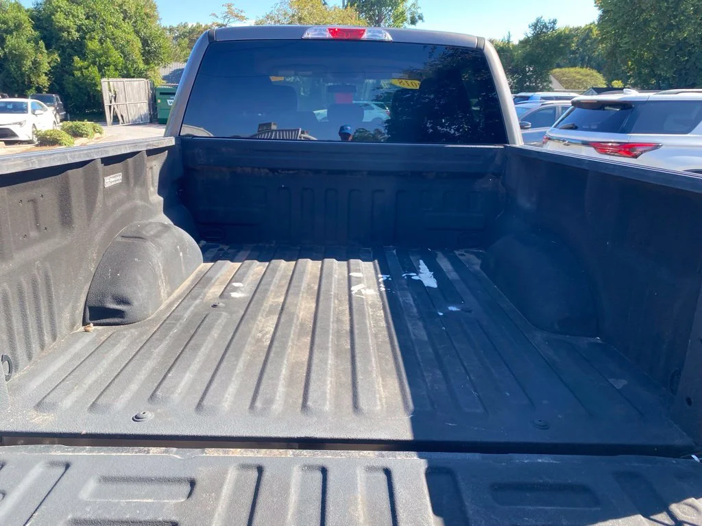 Used 2018 Gray Ford XLT image 10
