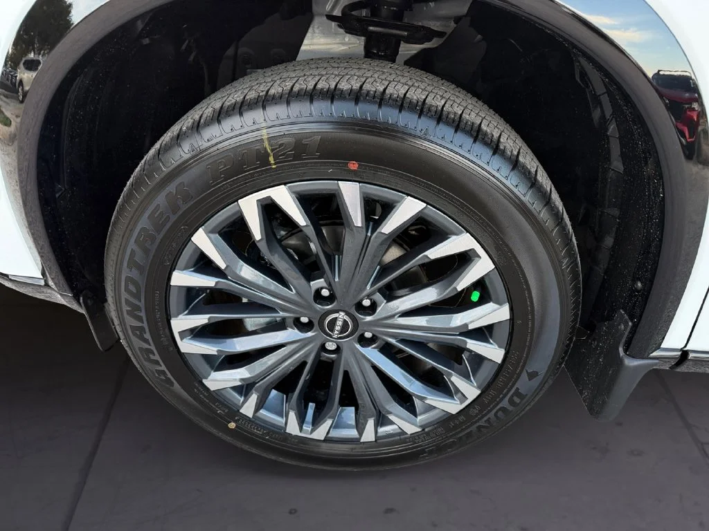 New 2026 White Nissan Platinum image 9