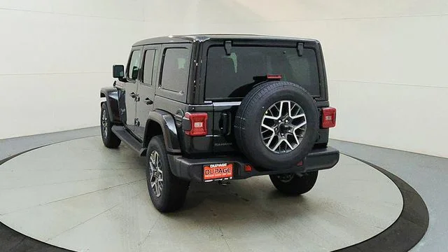 New 2026 Black Clear-Coat Exterior Paint Jeep Sahara image 8