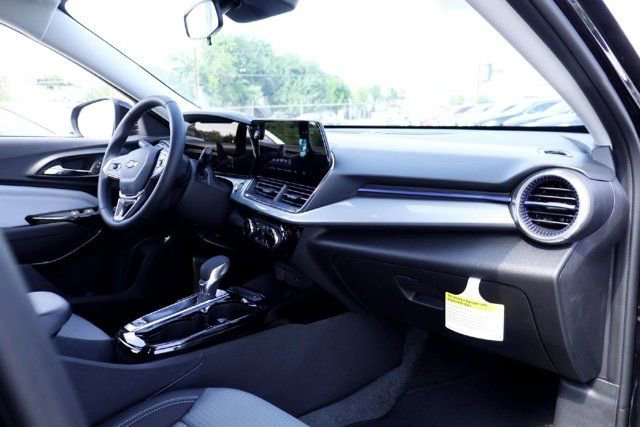 2026 Chevrolet Trax LT - Photo 13