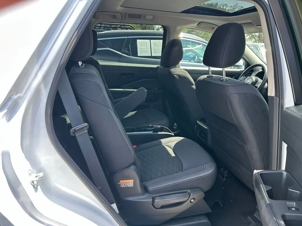 Certified Used 2025 White Nissan SV image 46