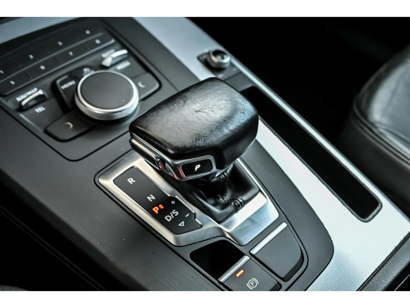 Used 2018 Gray Audi 2.0T quattro Premium image 24