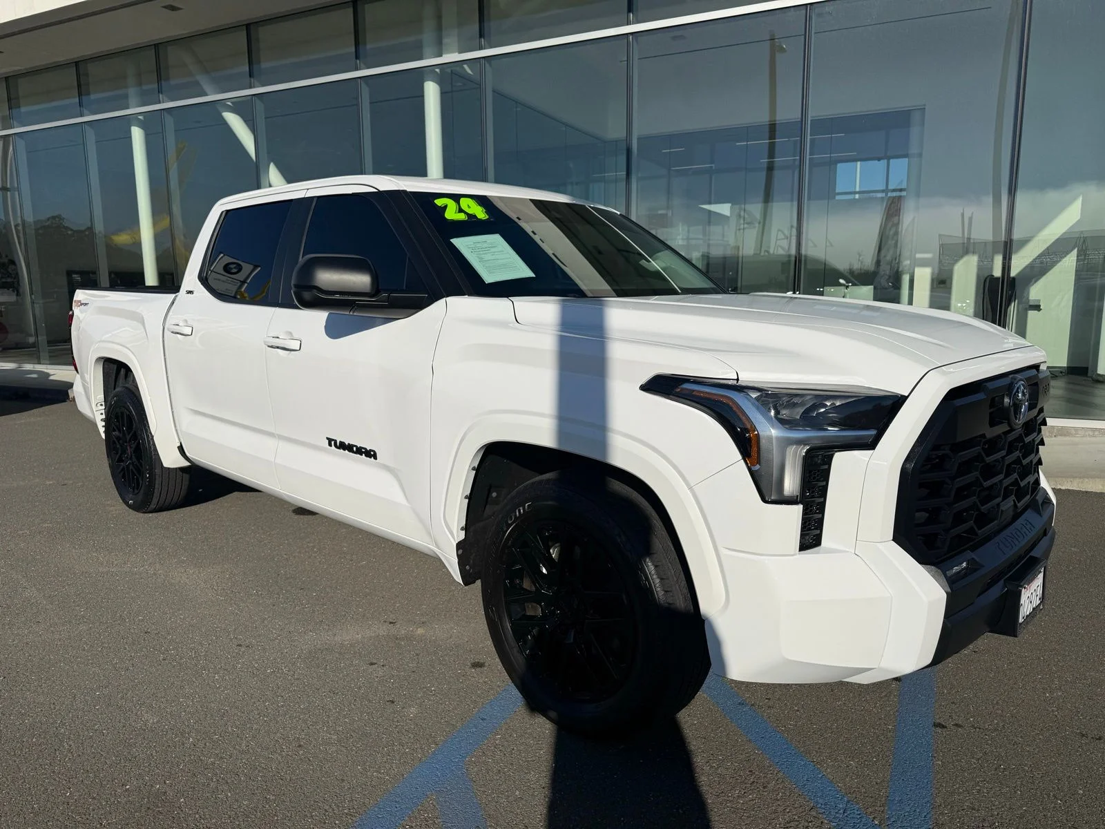 2024 Toyota Tundra SR5 - Photo 8