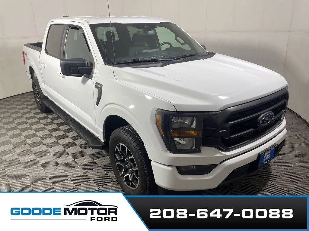 Certified Used 2023 Oxford White Ford XLT image 1