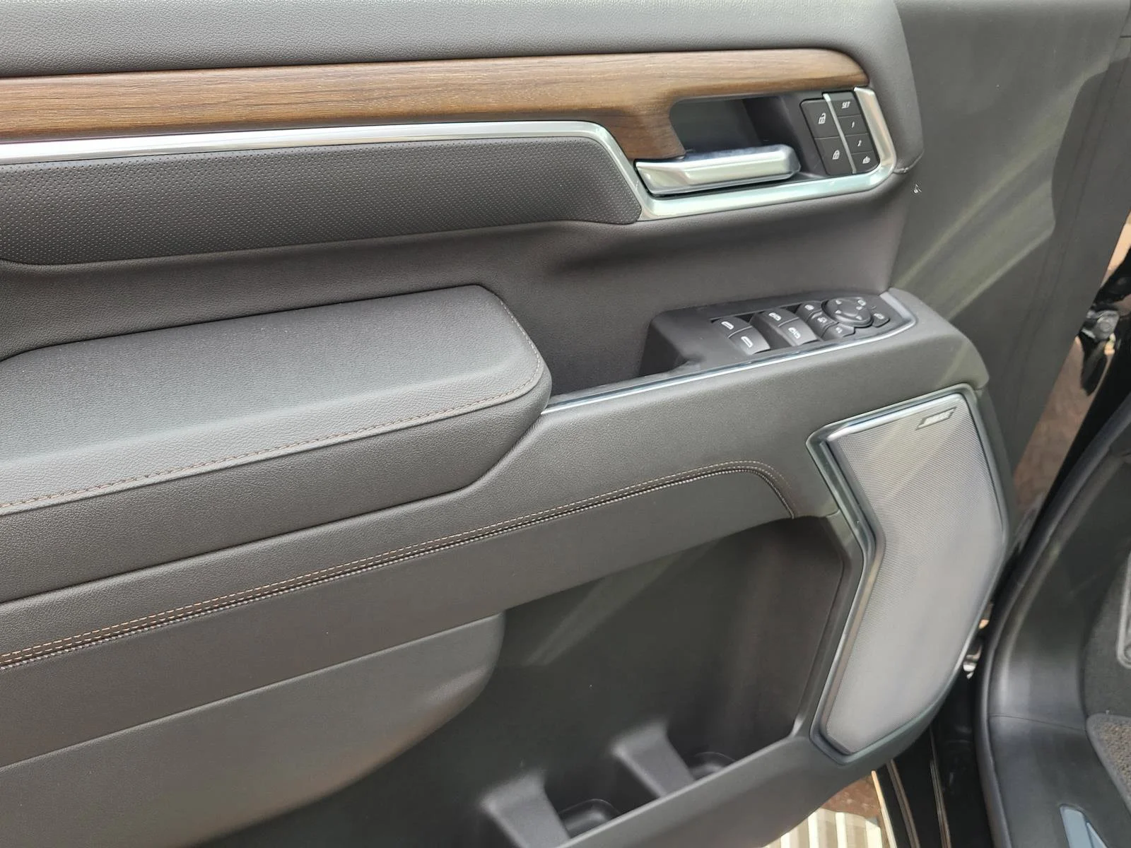 2026 Chevrolet Silverado 2500 HD High Country - Photo 13