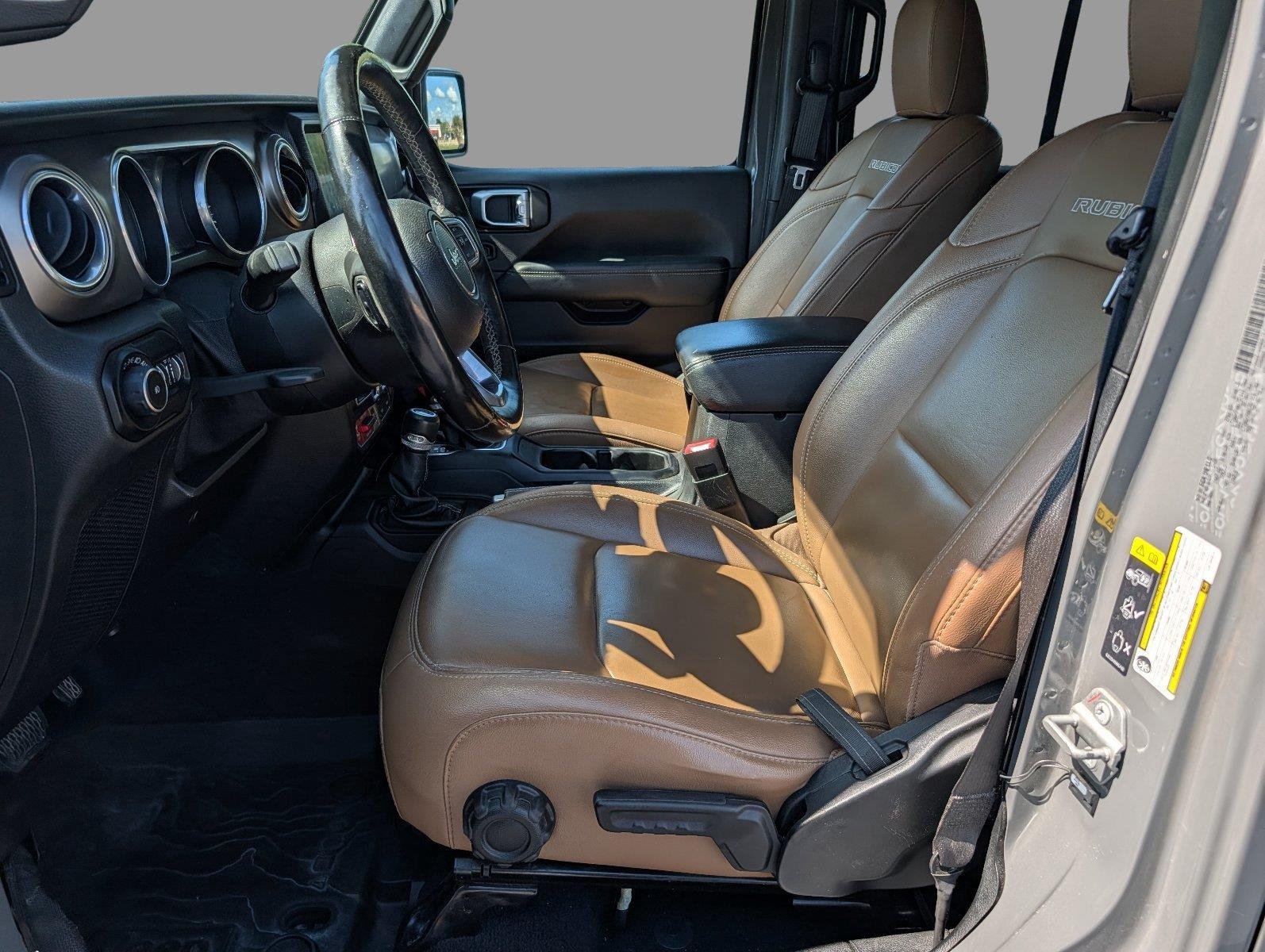 Used 2020 Sting-Gray Clearcoat Jeep Rubicon image 10