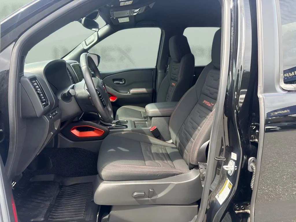 Used 2024 Black Nissan PRO-X image 9