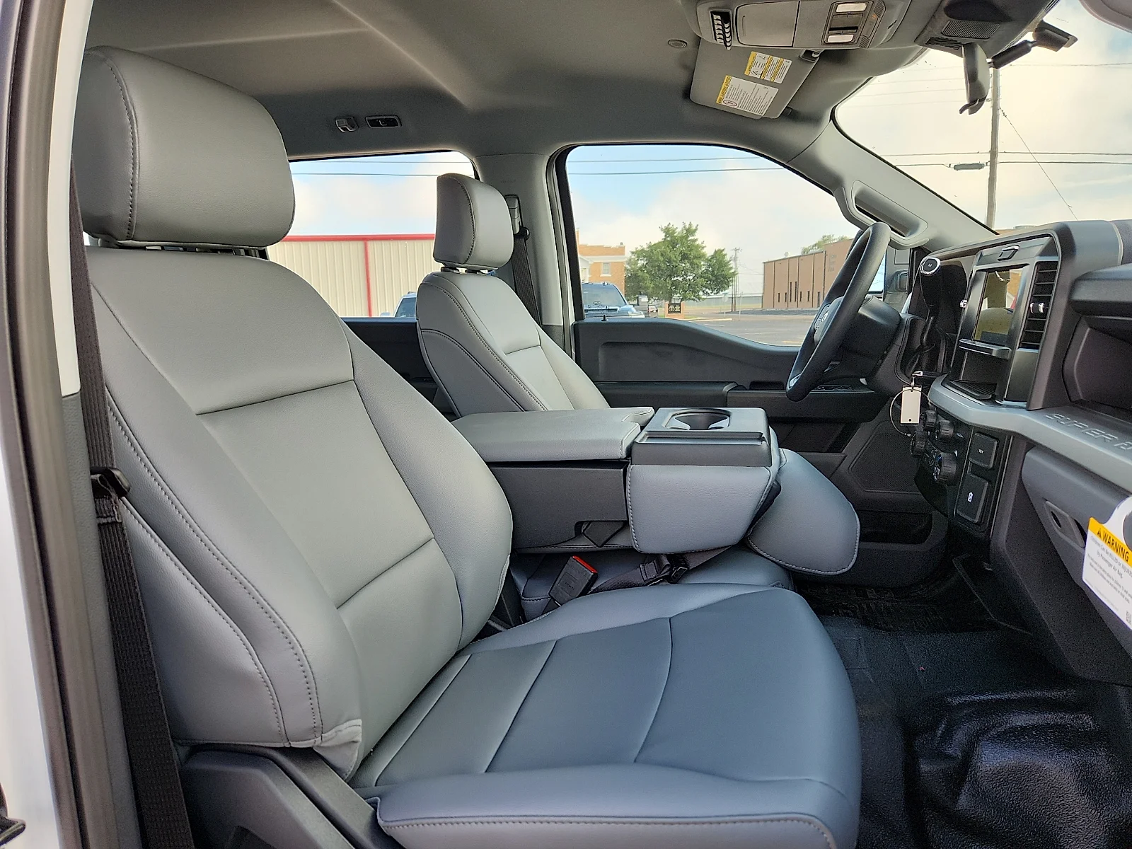 New 2026 Oxford White Ford XL image 20