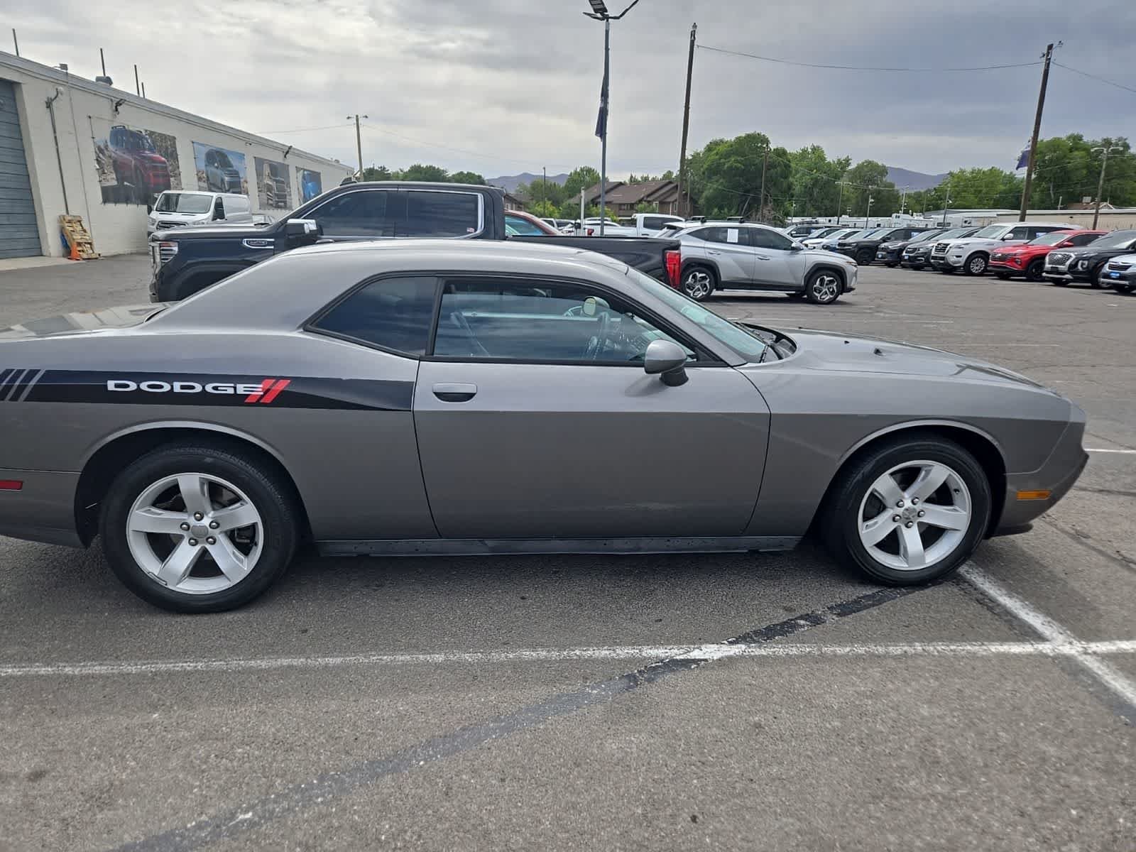 Used 2012 Tungsten Metallic Dodge SXT image 11
