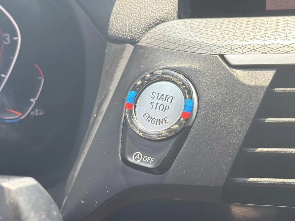 Used 2021 White BMW xDrive30i image 6