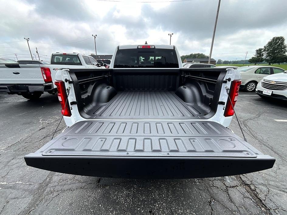 New 2026 Bright White Clear-Coat Exterior Paint RAM Laramie image 8
