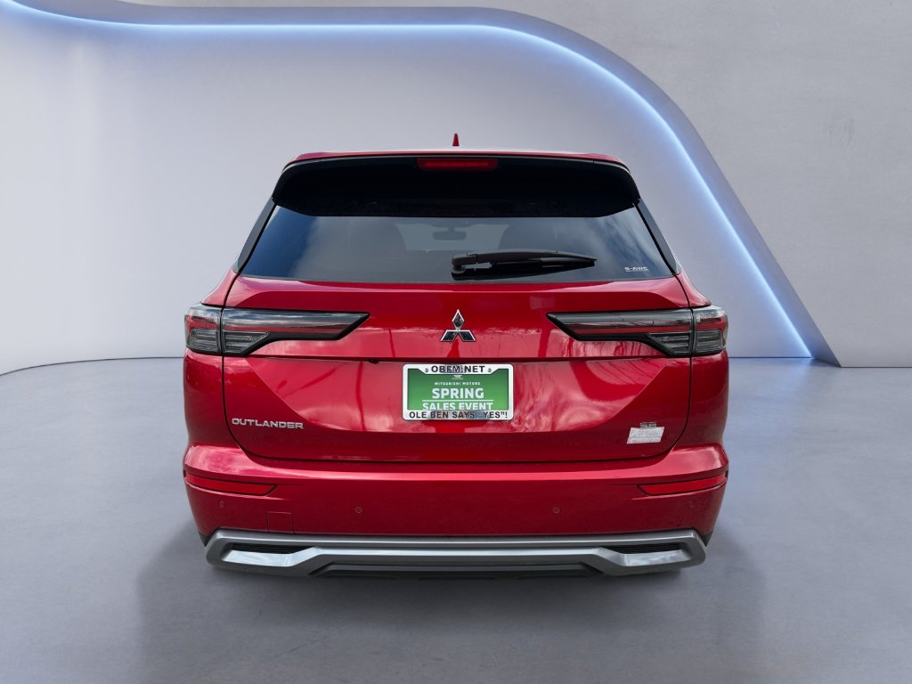 New 2026 Red Diamond Mitsubishi SE image 4