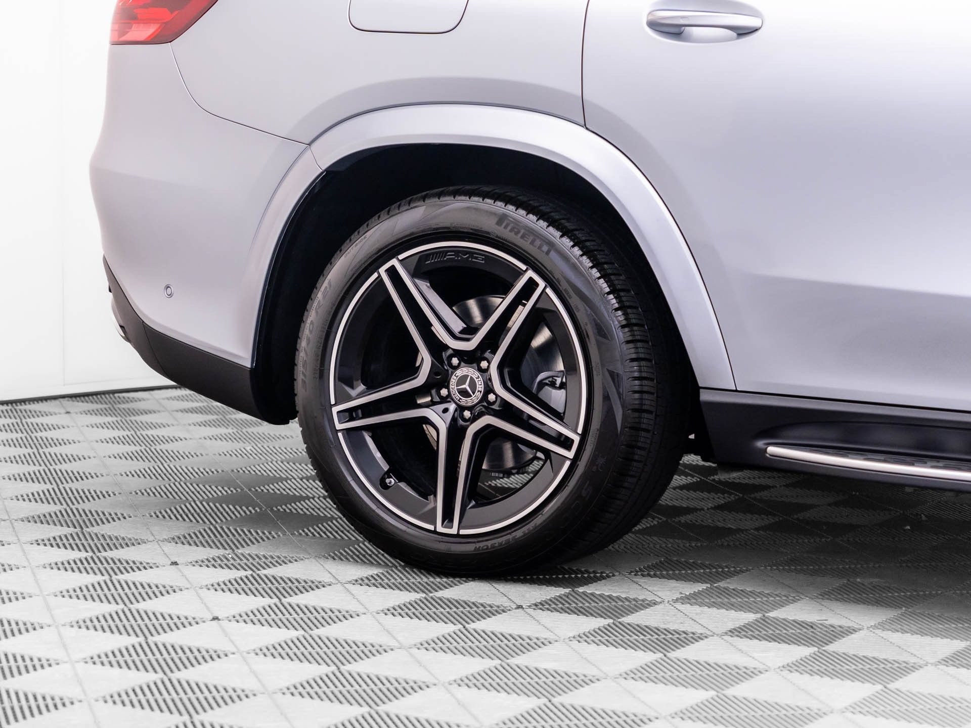 New 2026 Cirrus Silver Metallic Mercedes-Benz GLS 450 image 83