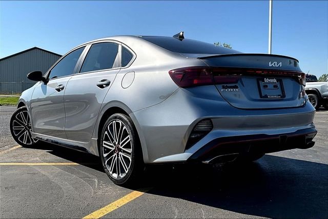 Used 2024 Gray Kia GT image 3