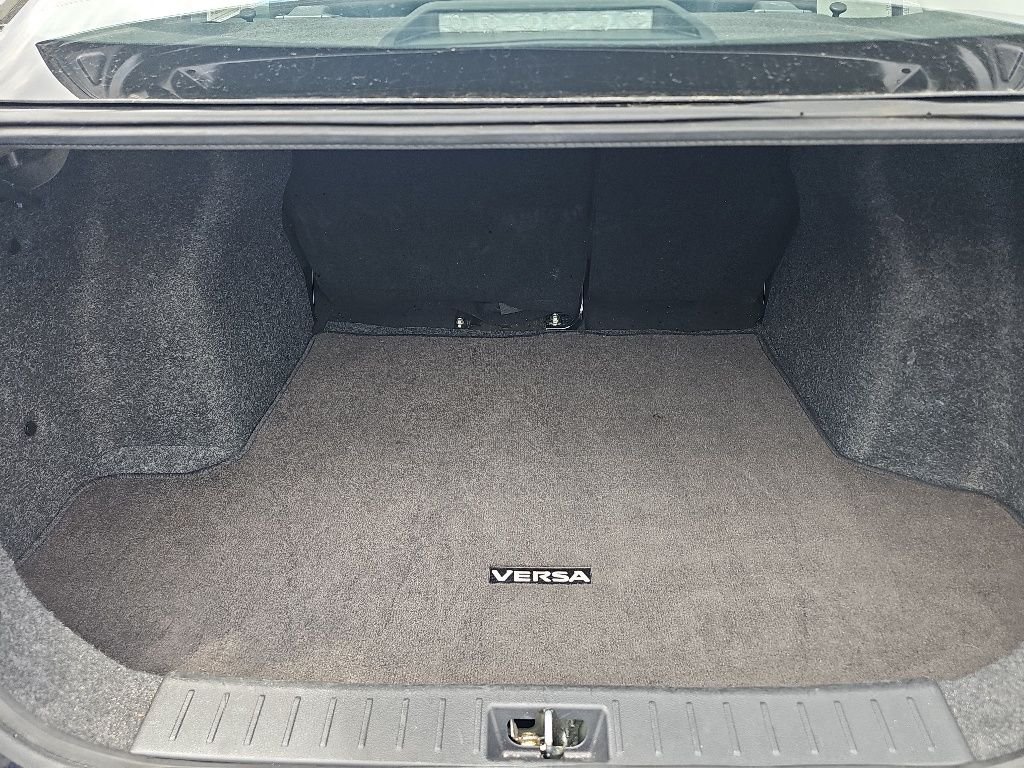 2025 Nissan Versa Sedan SV - Photo 26