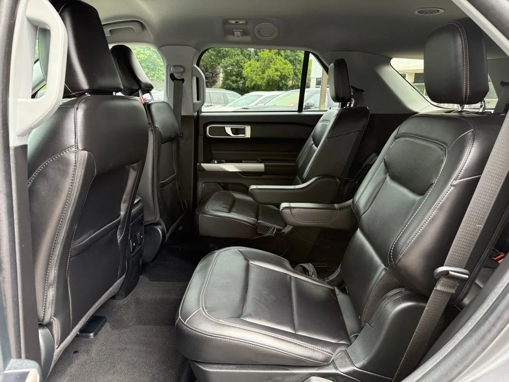Used 2023 Gray Ford XLT image 25