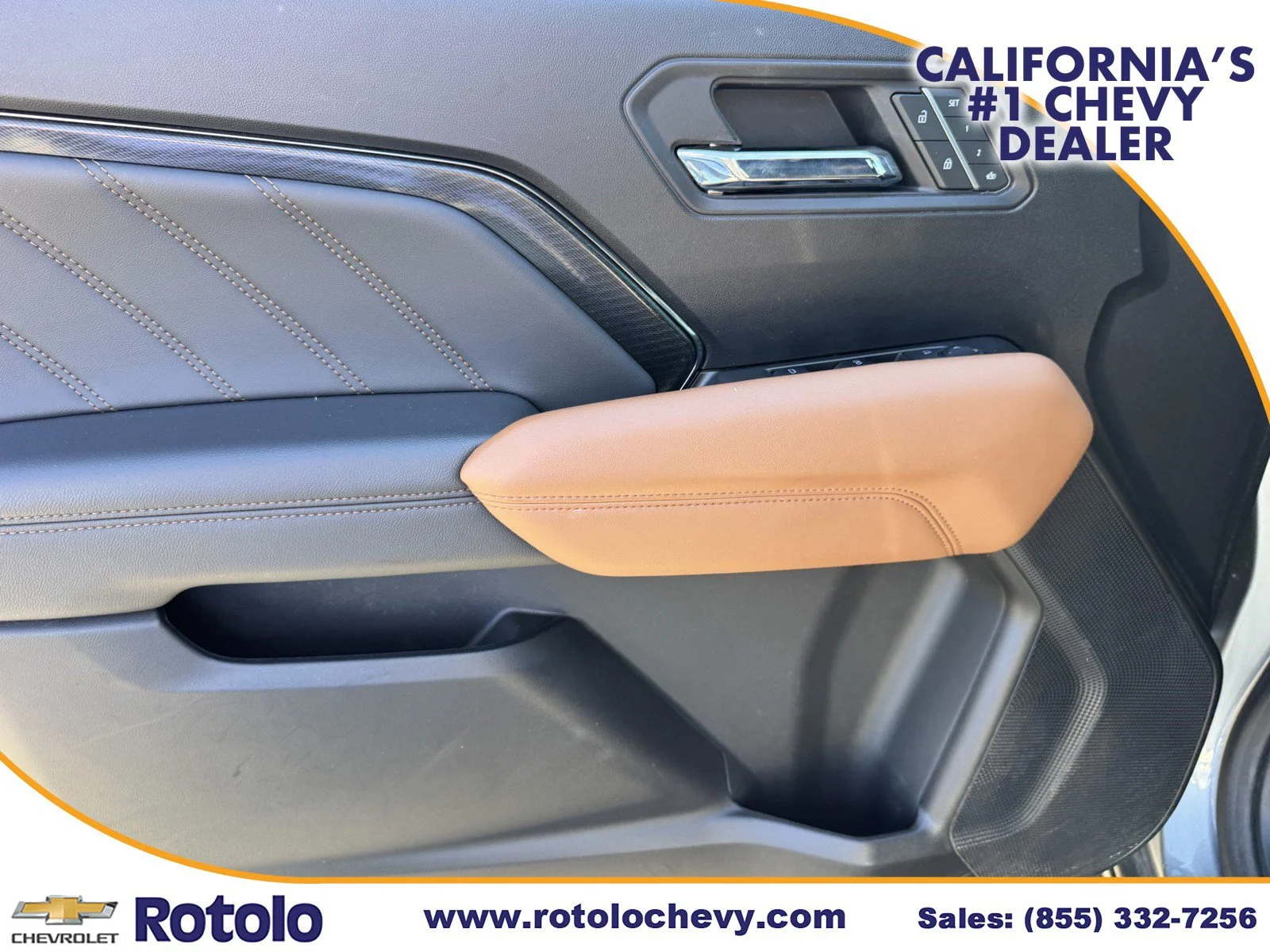 Used 2024 Sterling Metallic GMC 4WD AT4 image 15