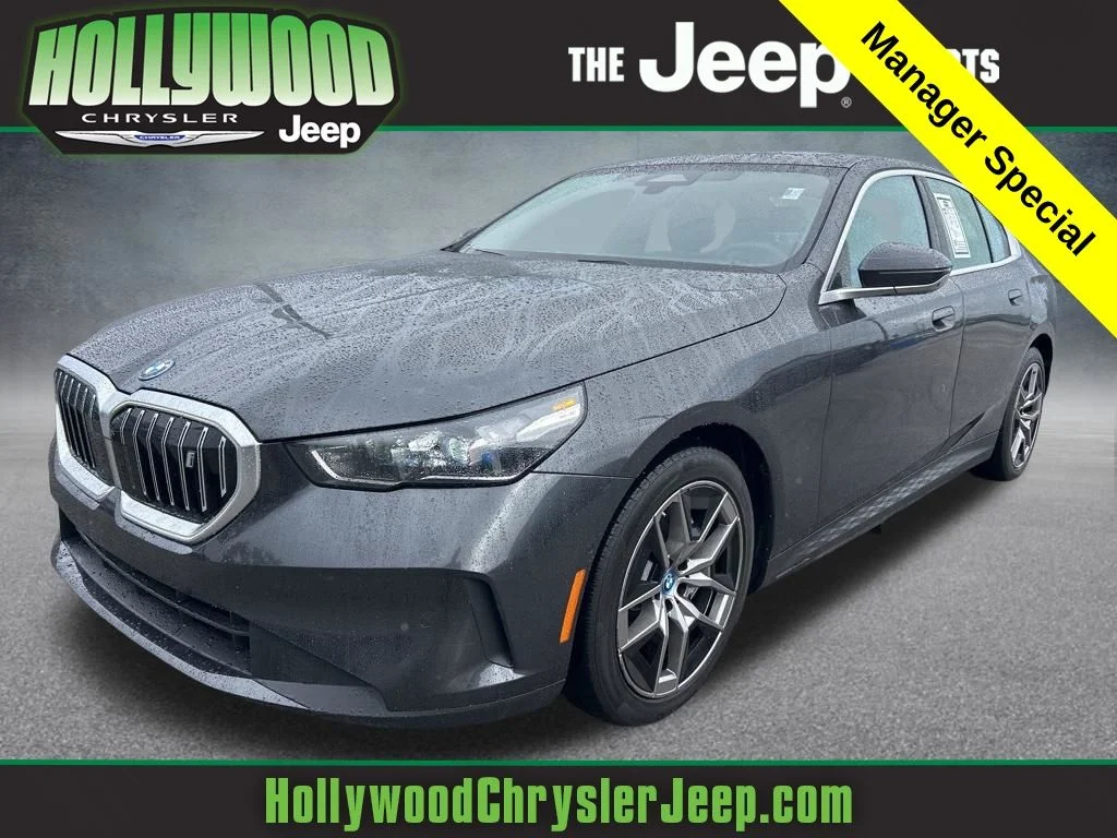 2024 BMW i5 eDrive40's photo