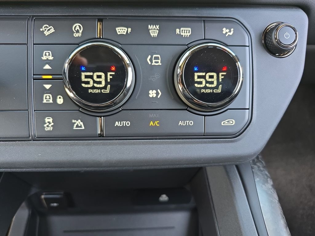 New 2026 Narvik Black Land Rover OCTA Black image 24
