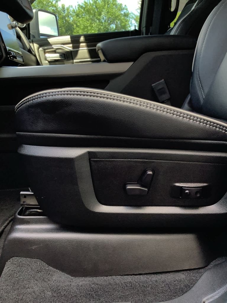 2025 RAM 2500 Laramie - Photo 29
