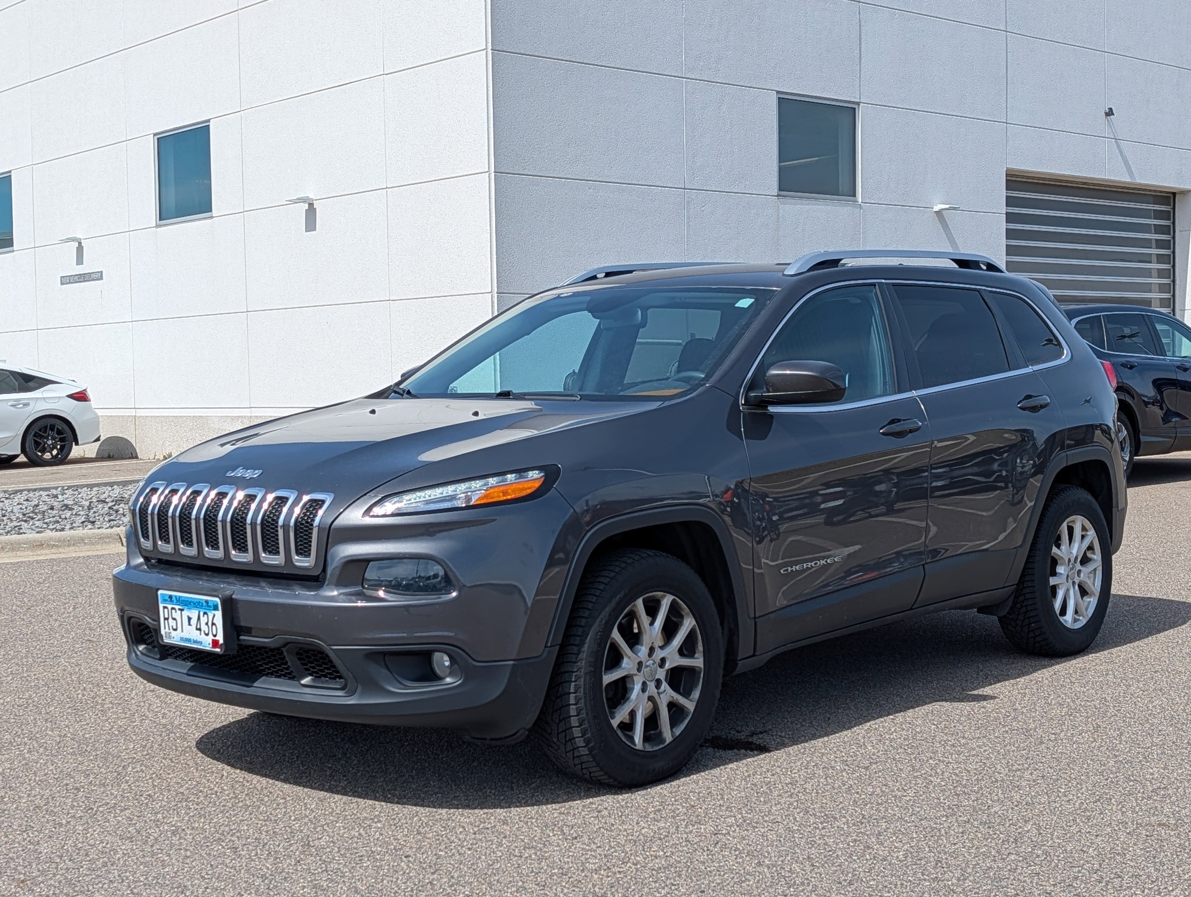 Used 2017 Jeep Cherokee Latitude with VIN 1C4PJMCSXHW501759 for sale in Waite Park, Minnesota