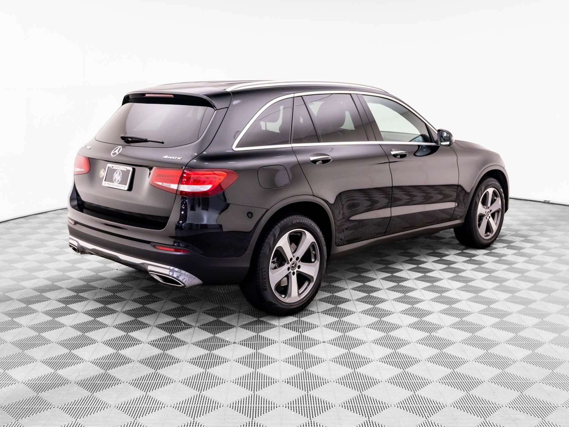 Used 2019  Mercedes-Benz GLC 300 image 5