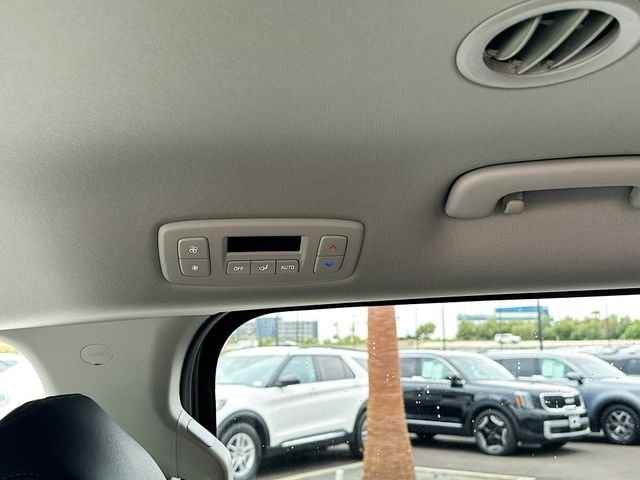 Certified Used 2026 Metal Kia LXS image 25
