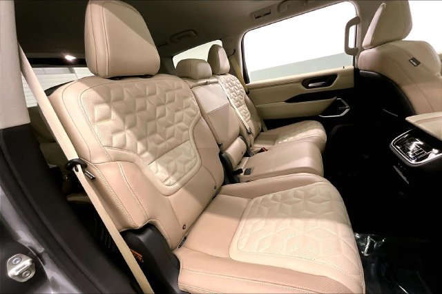 New 2026 Gun Metallic/Super Black Nissan Platinum Reserve image 37