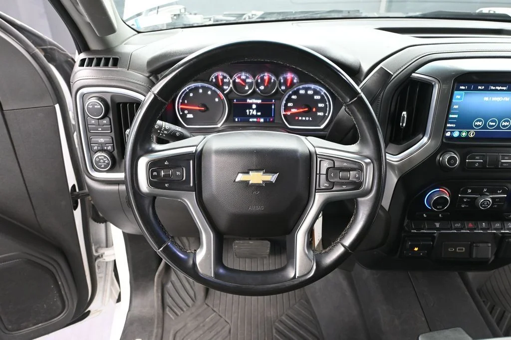 Used 2023 White Chevrolet LT image 30